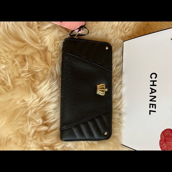 JUICY COUTURE WALLET/CLUTCH - Picture 1 of 10